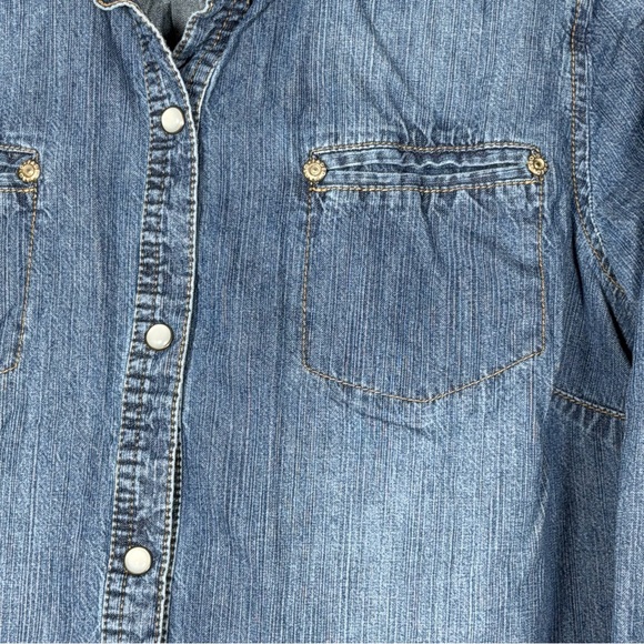 100% Cotton Women’s Denim Long Sleeve Pearl Snap Western Shirt Pockets Cowgirl M - Picture 3 of 5